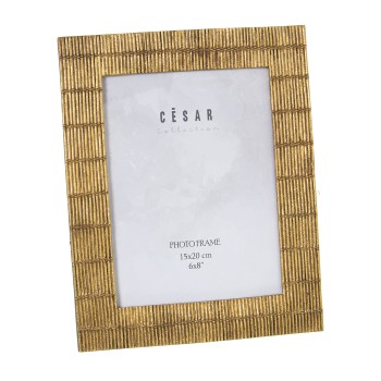 Golden Resin Photo Frame - 15x20cm- Ext:21x1,3x26cm